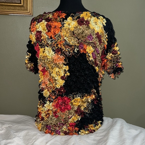 Vintage 1980s Popcorn/ Accordion Style Multi-Color Floral Blouse - Picture 3 of 4